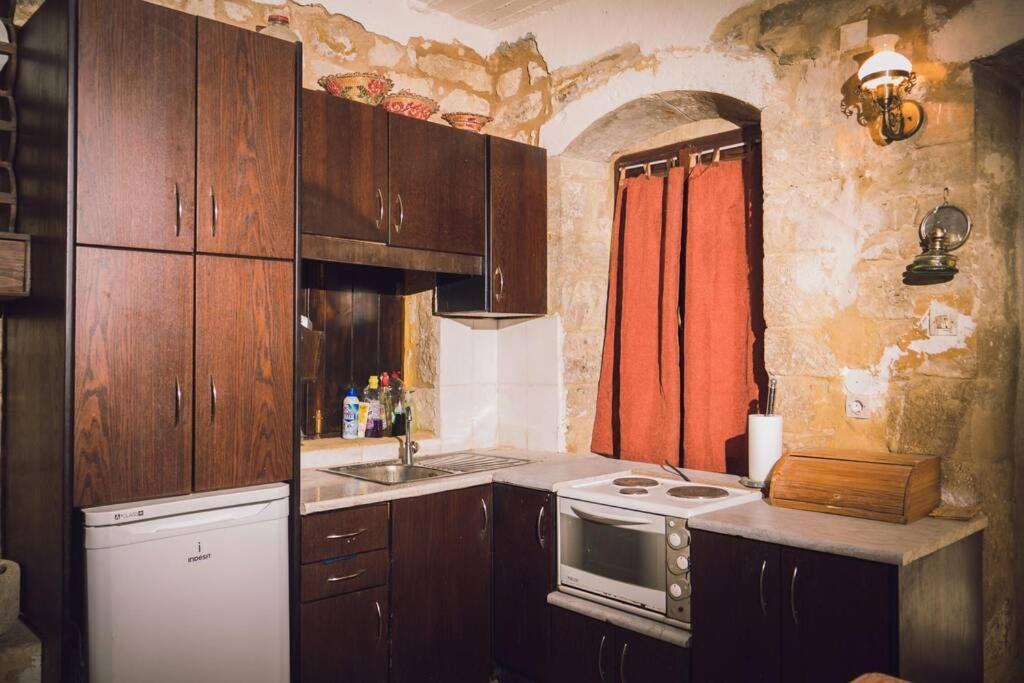 The Royal Stonehouse : Sophia Villa Vasiliki  Bagian luar foto